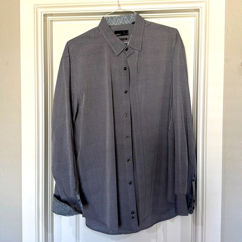 Quieti brand men’s button-down collared shirt.